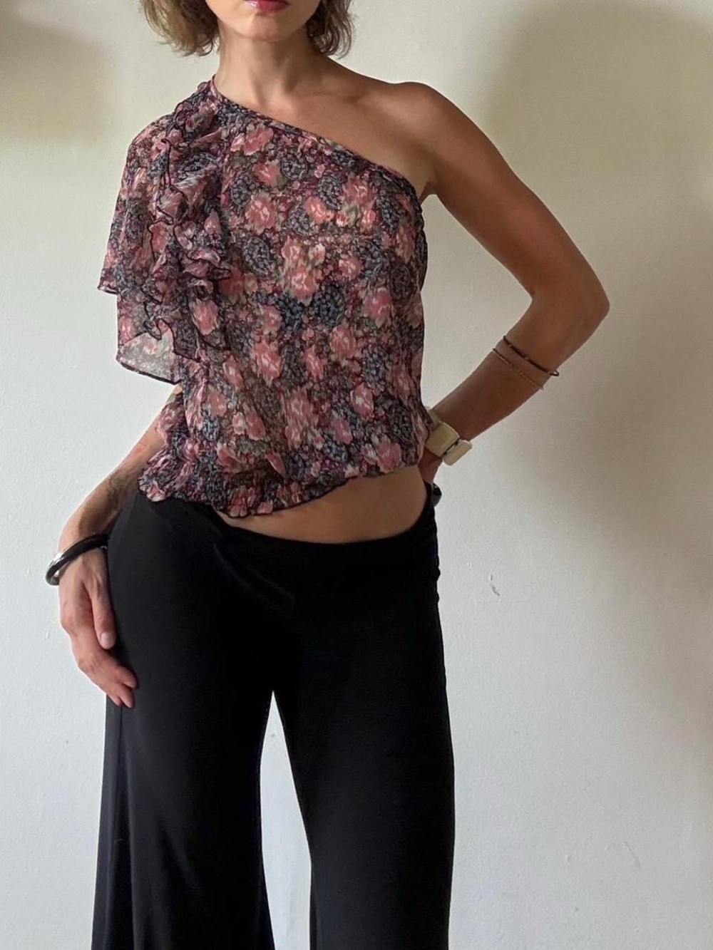Y2K off-the shoulders ruffle top — Fire Los Angeles